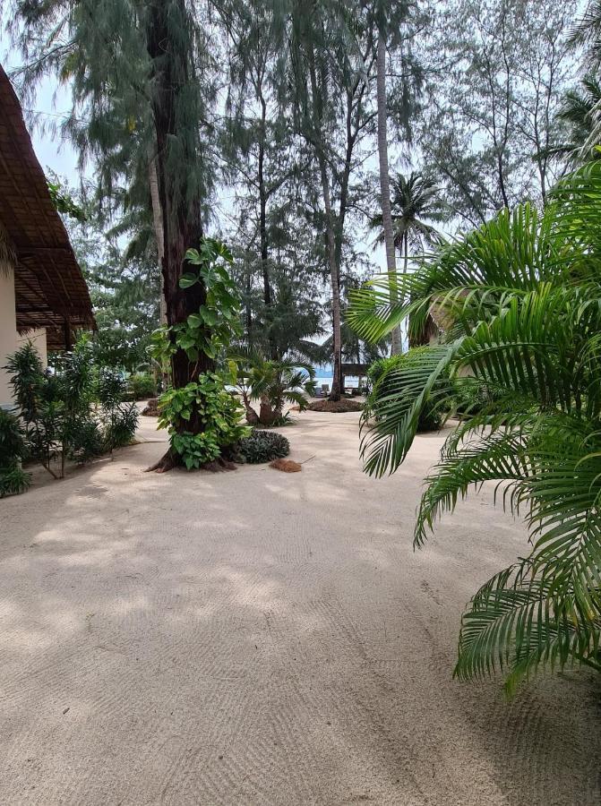 Angkana Bungalows Adults Only Thong Sala Exterior photo