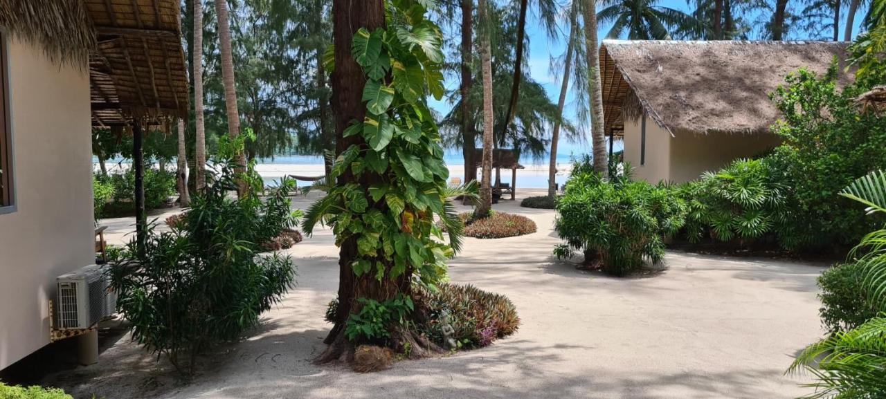 Angkana Bungalows Adults Only Thong Sala Exterior photo