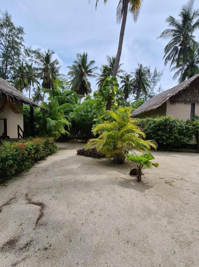 Angkana Bungalows Adults Only Thong Sala Exterior photo