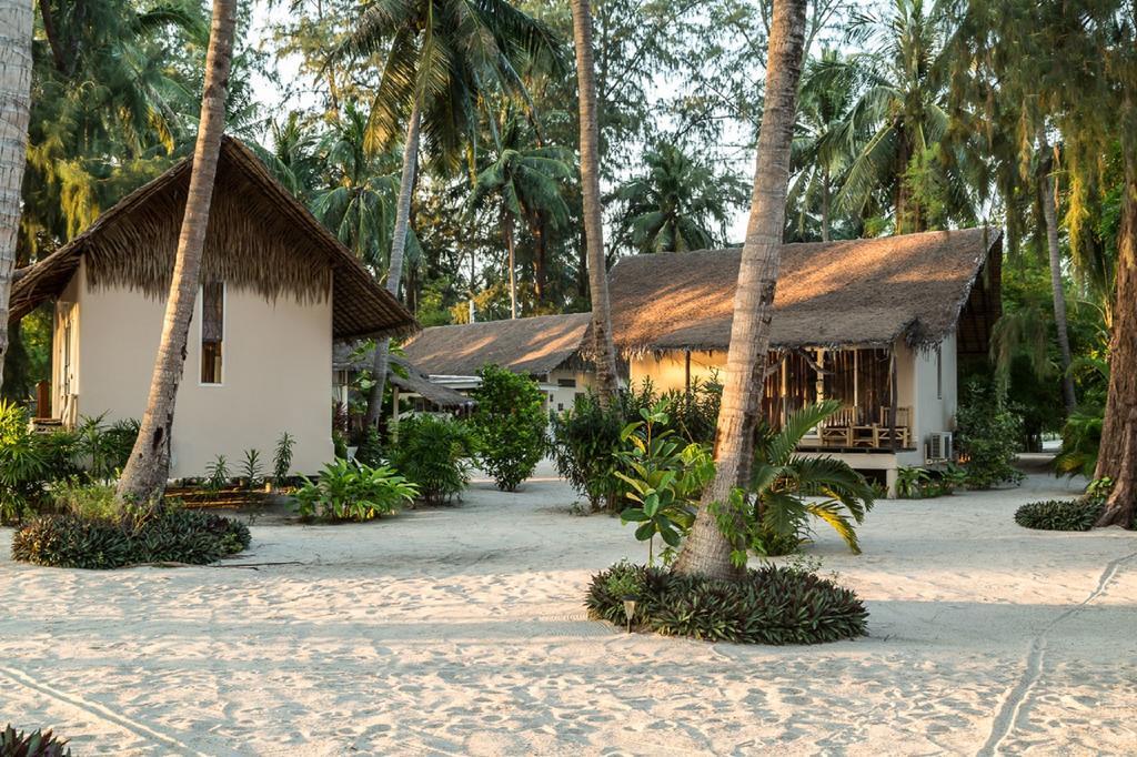 Angkana Bungalows Adults Only Thong Sala Exterior photo